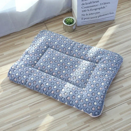 Cozy Double-Sided Pet Mat for Cats and Small Dogs